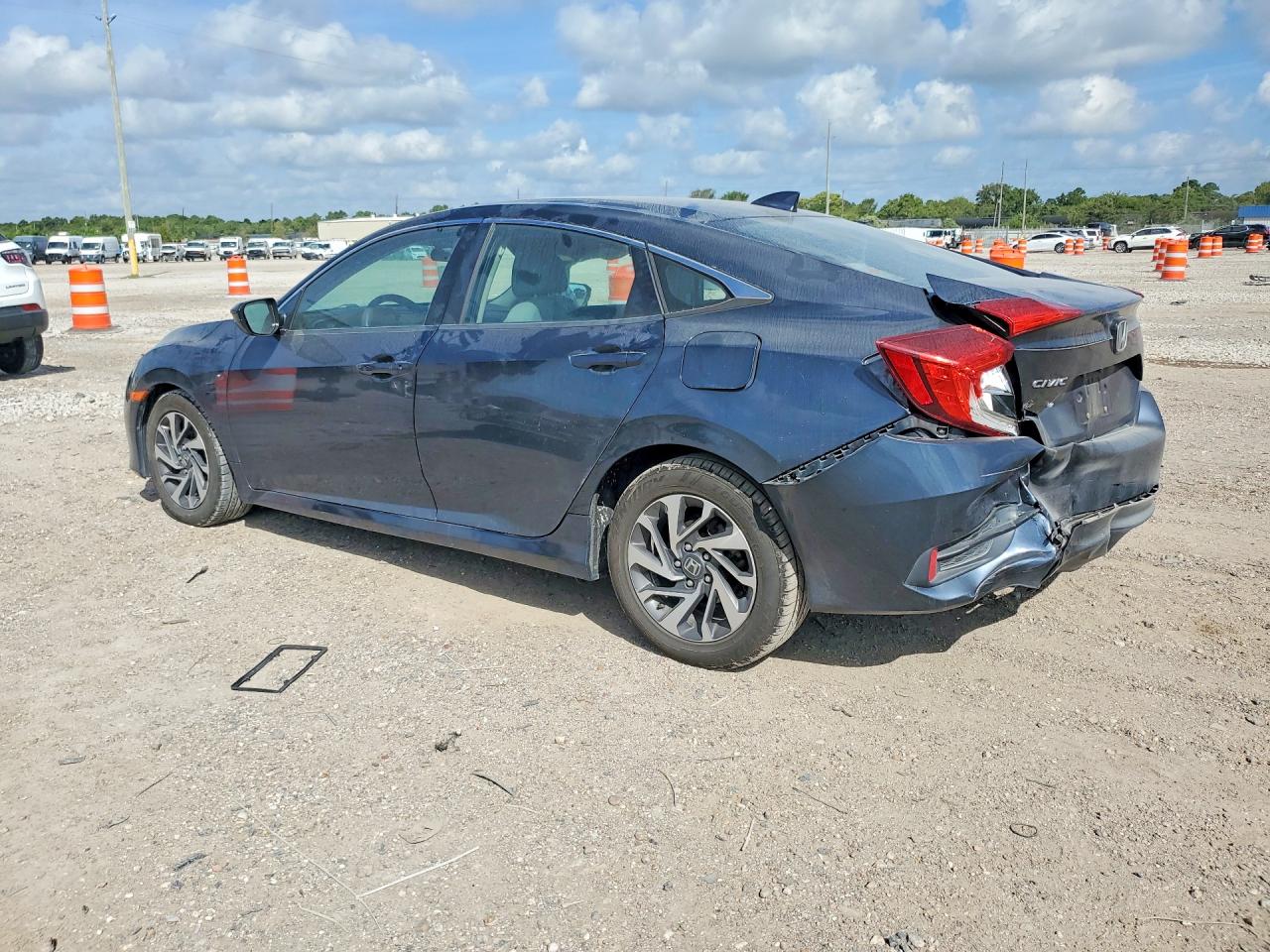 2017 HONDA CIVIC EX — снимка 2