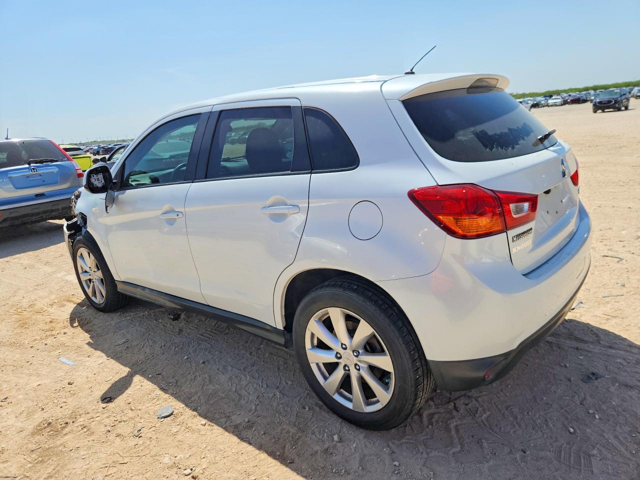 2015 MITSUBISHI OUTLANDER SPORT ES — снимка 2