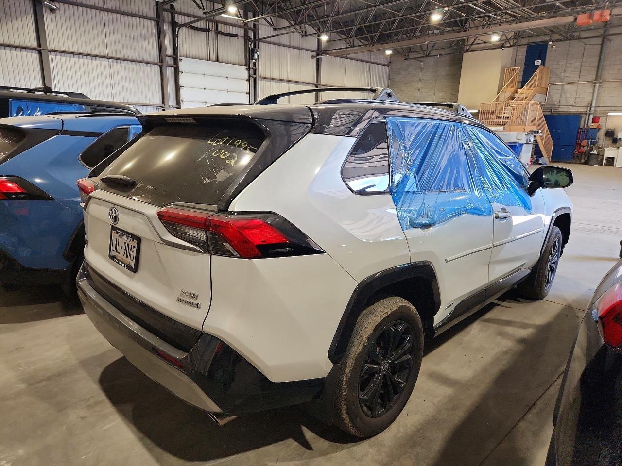 2023 TOYOTA RAV4 XSE — снимка 3