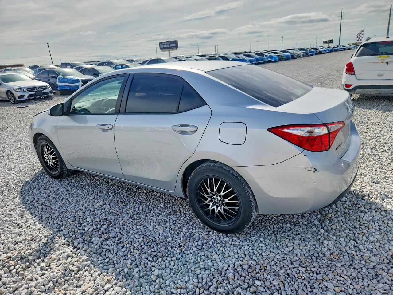 2016 TOYOTA COROLLA LE — снимка 2