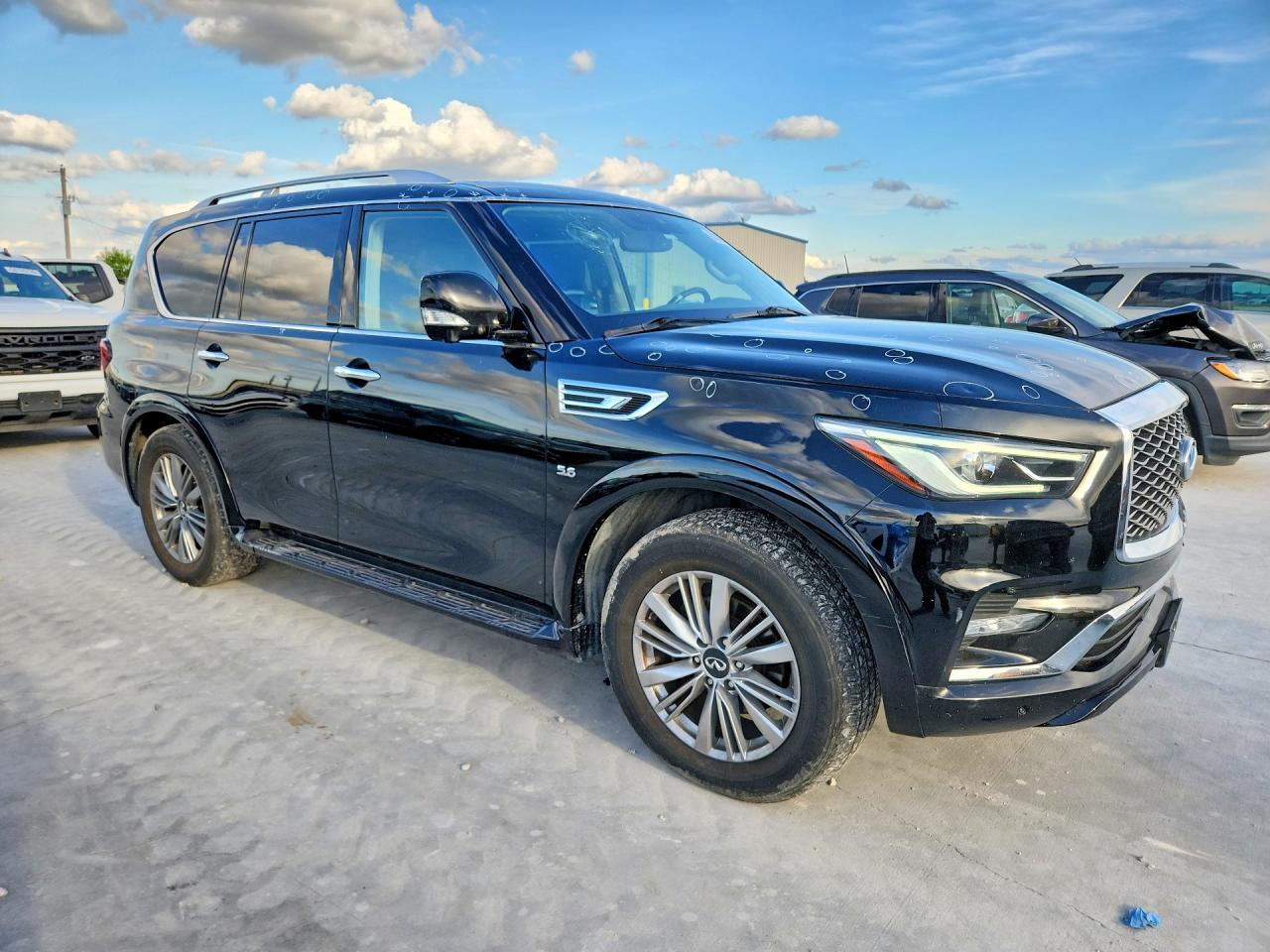 2019 INFINITI QX80 LUXE — снимка 4
