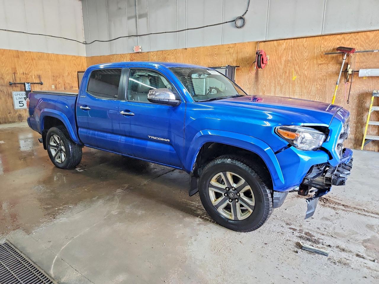 2017 TOYOTA TACOMA LIMITED — снимка 4