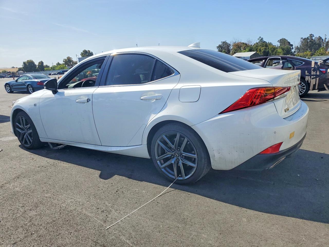 2020 LEXUS IS 300 F SPORT — снимка 2
