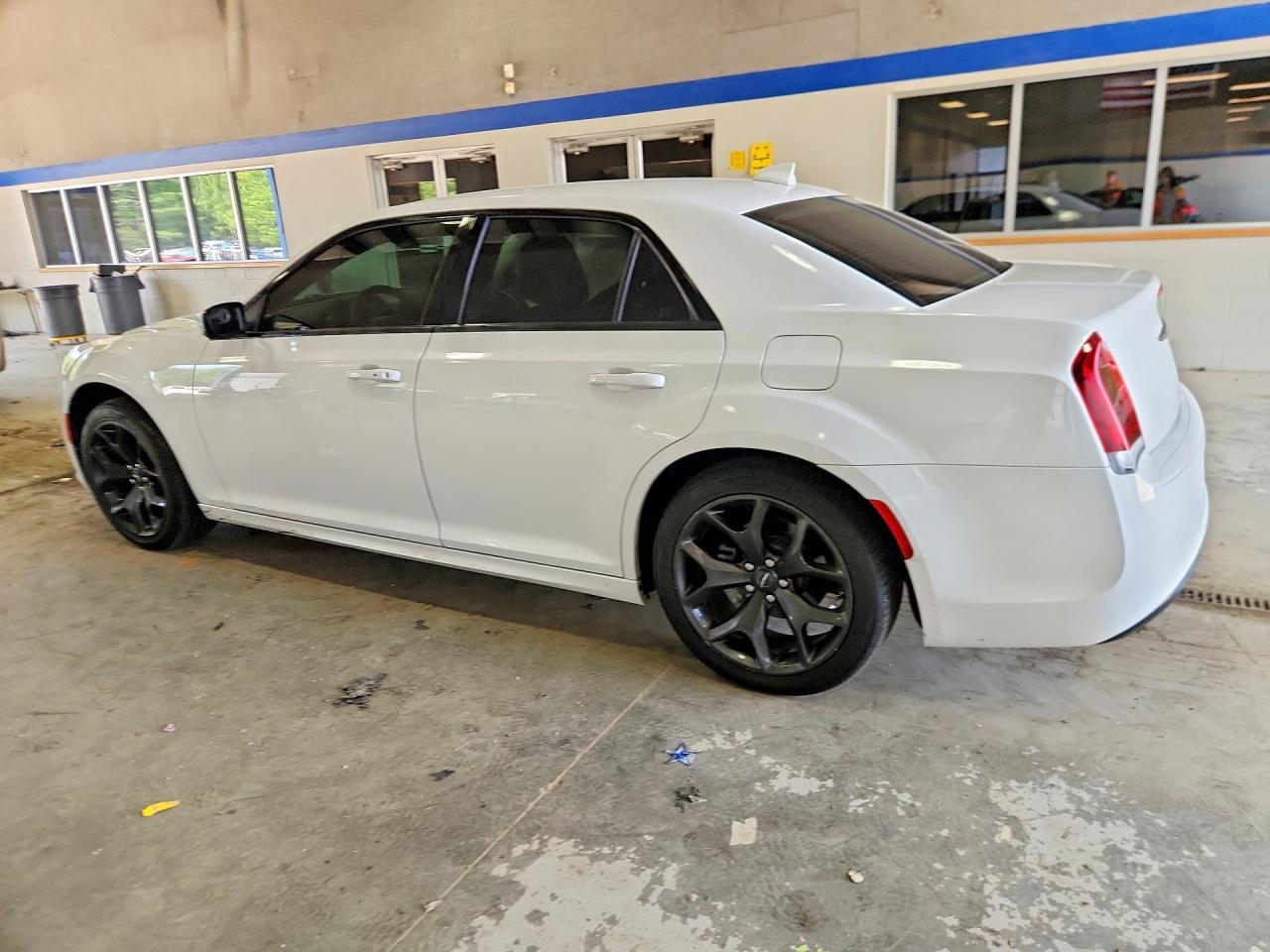 2021 CHRYSLER 300 TOURING — снимка 2