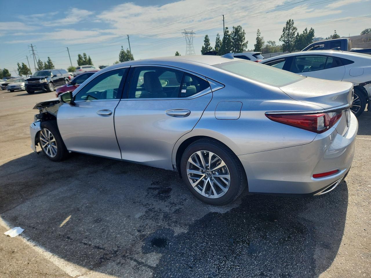 2025 LEXUS ES 350 BASE — снимка 2