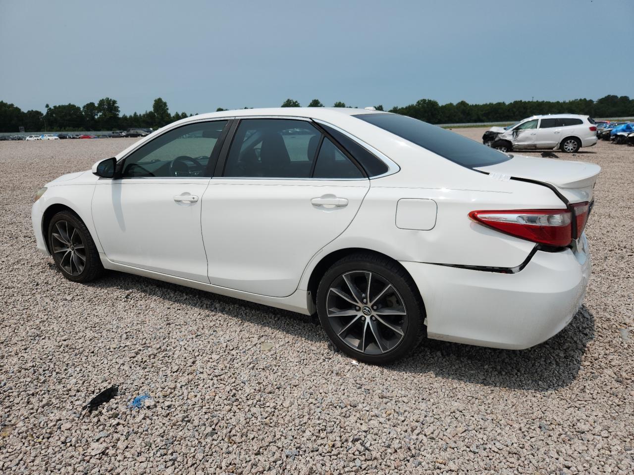 2015 TOYOTA CAMRY XSE — снимка 2