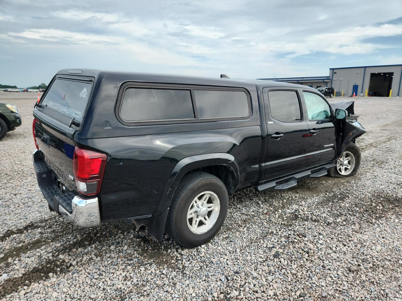 2020 TOYOTA TACOMA SR5 V6 — снимка 3