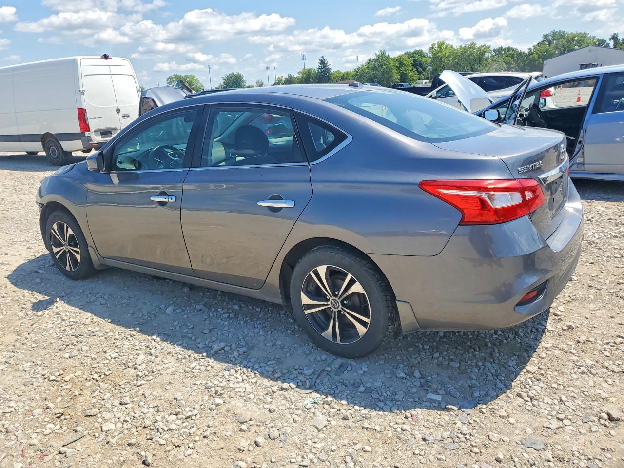 2017 NISSAN SENTRA SV — снимка 2