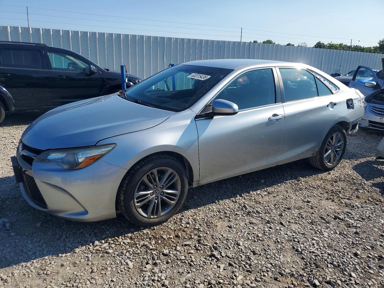 2015 TOYOTA CAMRY SE