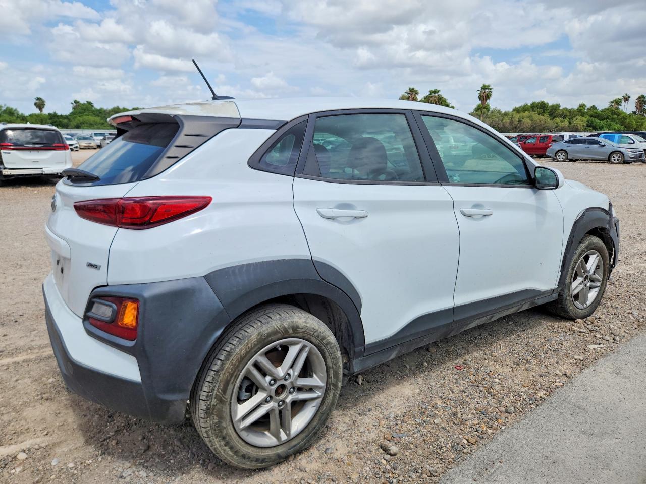 2021 HYUNDAI KONA SE — снимка 3