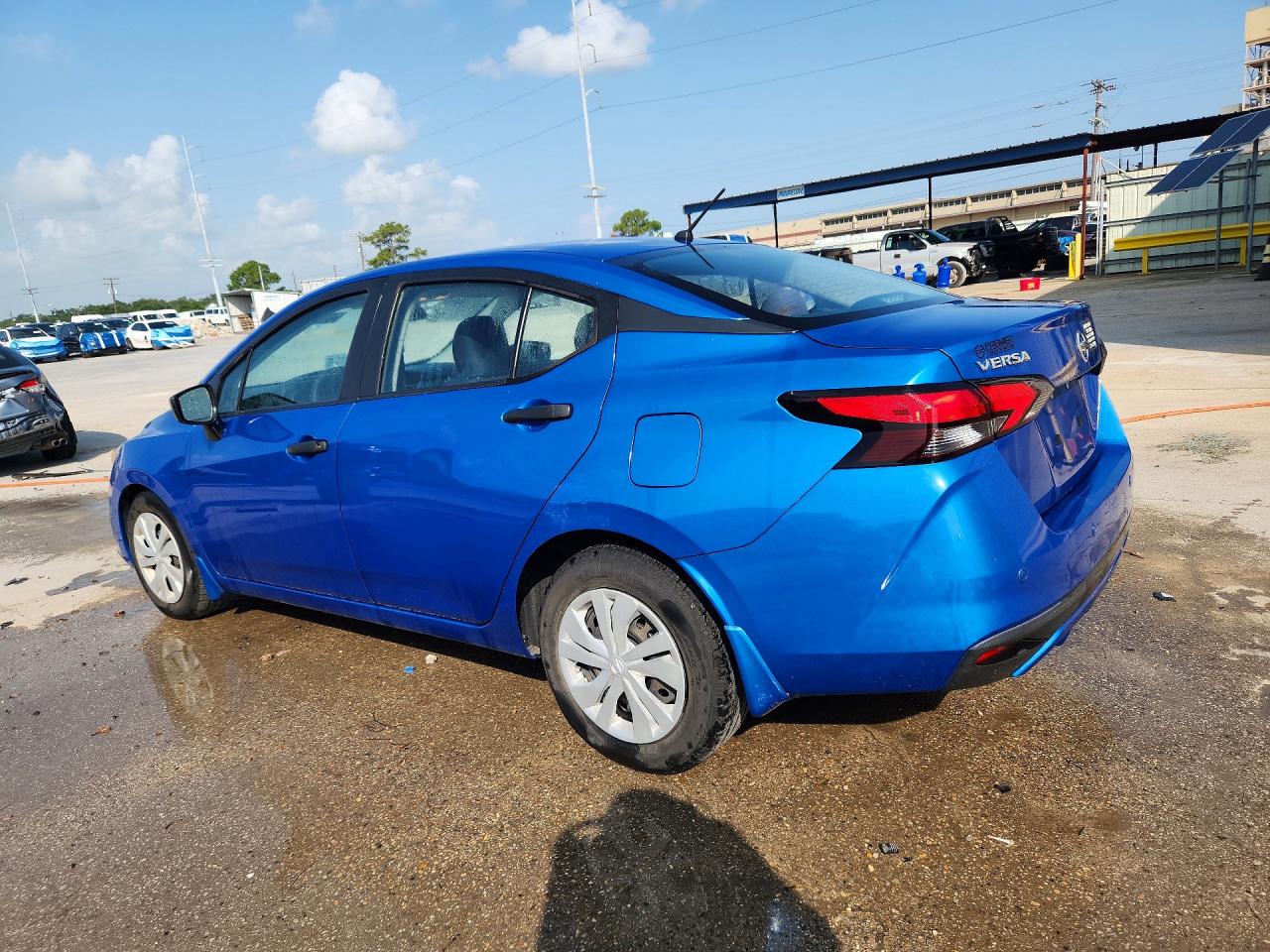 2021 NISSAN VERSA S — снимка 2