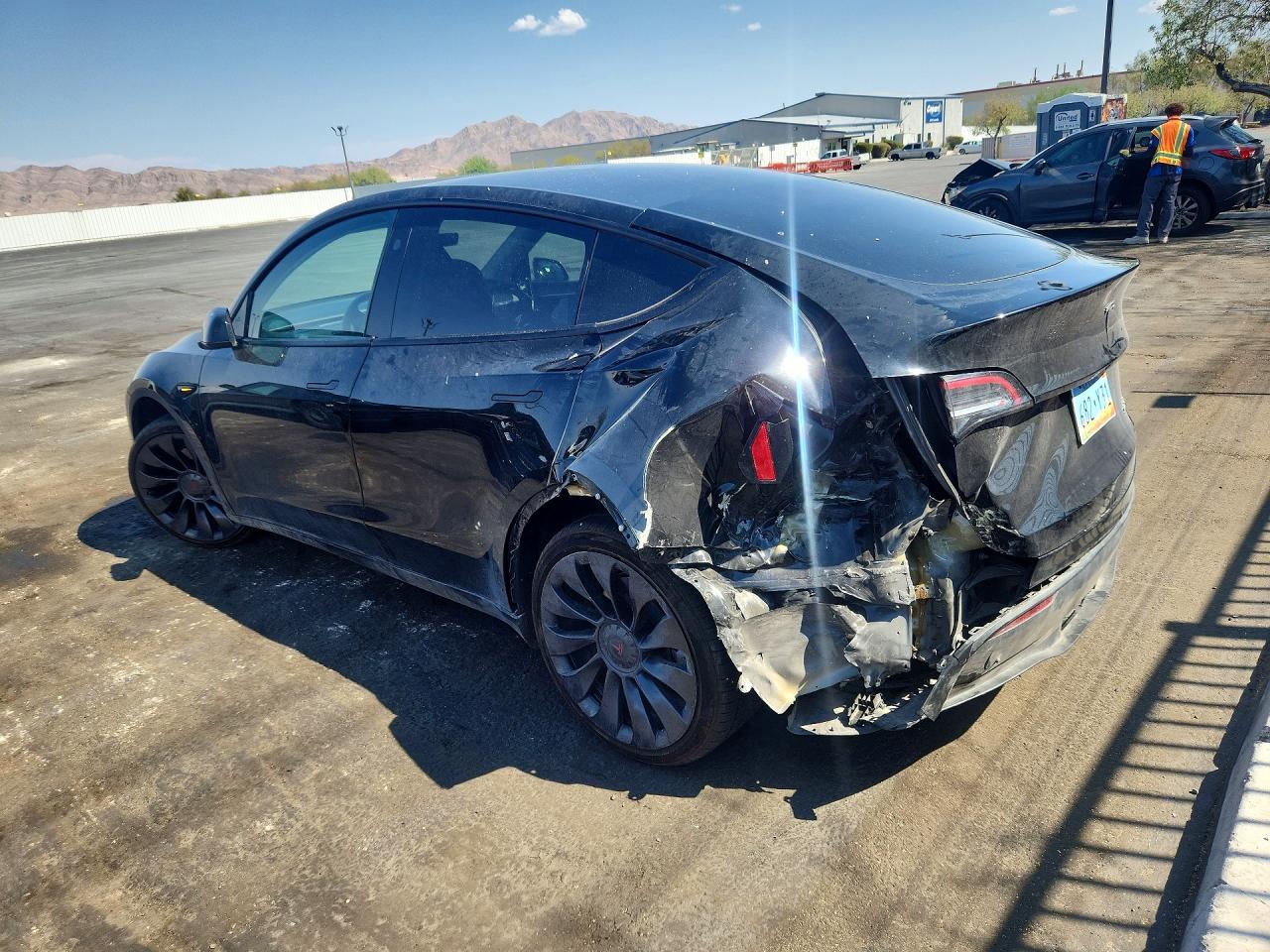2023 TESLA MODEL Y — снимка 2