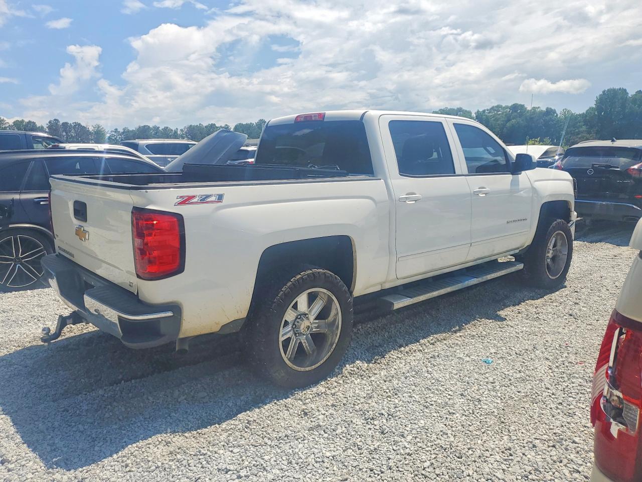 2015 CHEVROLET SILVERADO C1500 LT — снимка 3