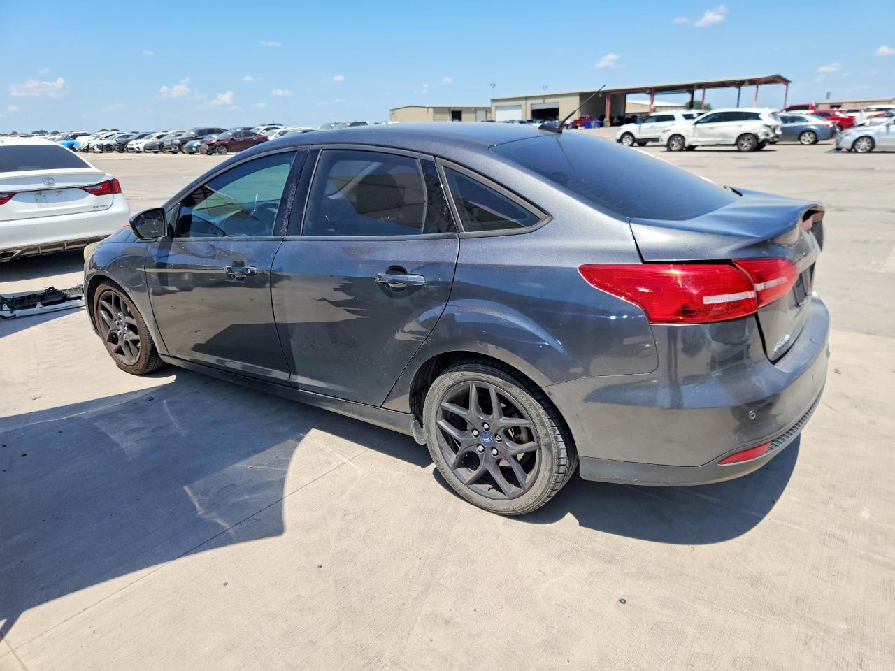 2016 FORD FOCUS SE — снимка 2