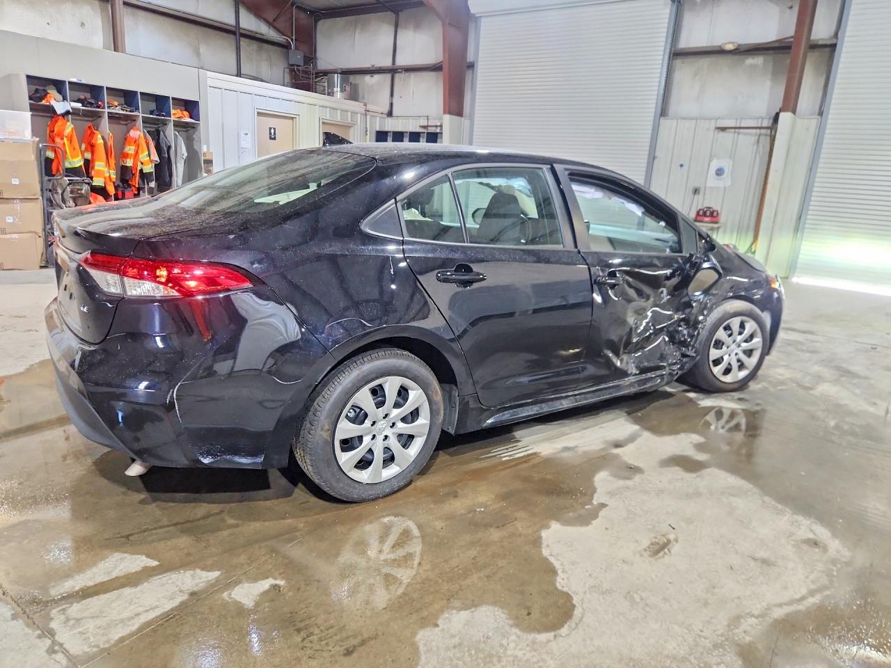 2026 TOYOTA COROLLA LE — снимка 3