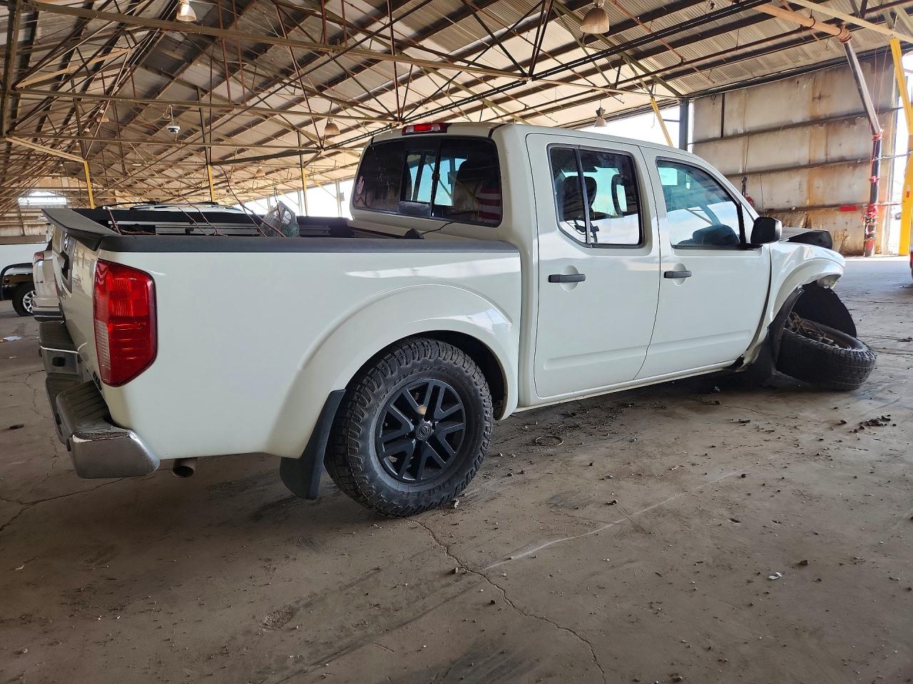 2016 NISSAN FRONTIER SV — снимка 3
