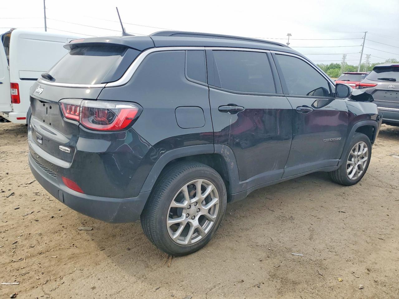 2024 JEEP COMPASS LATITUDE LUX — снимка 3