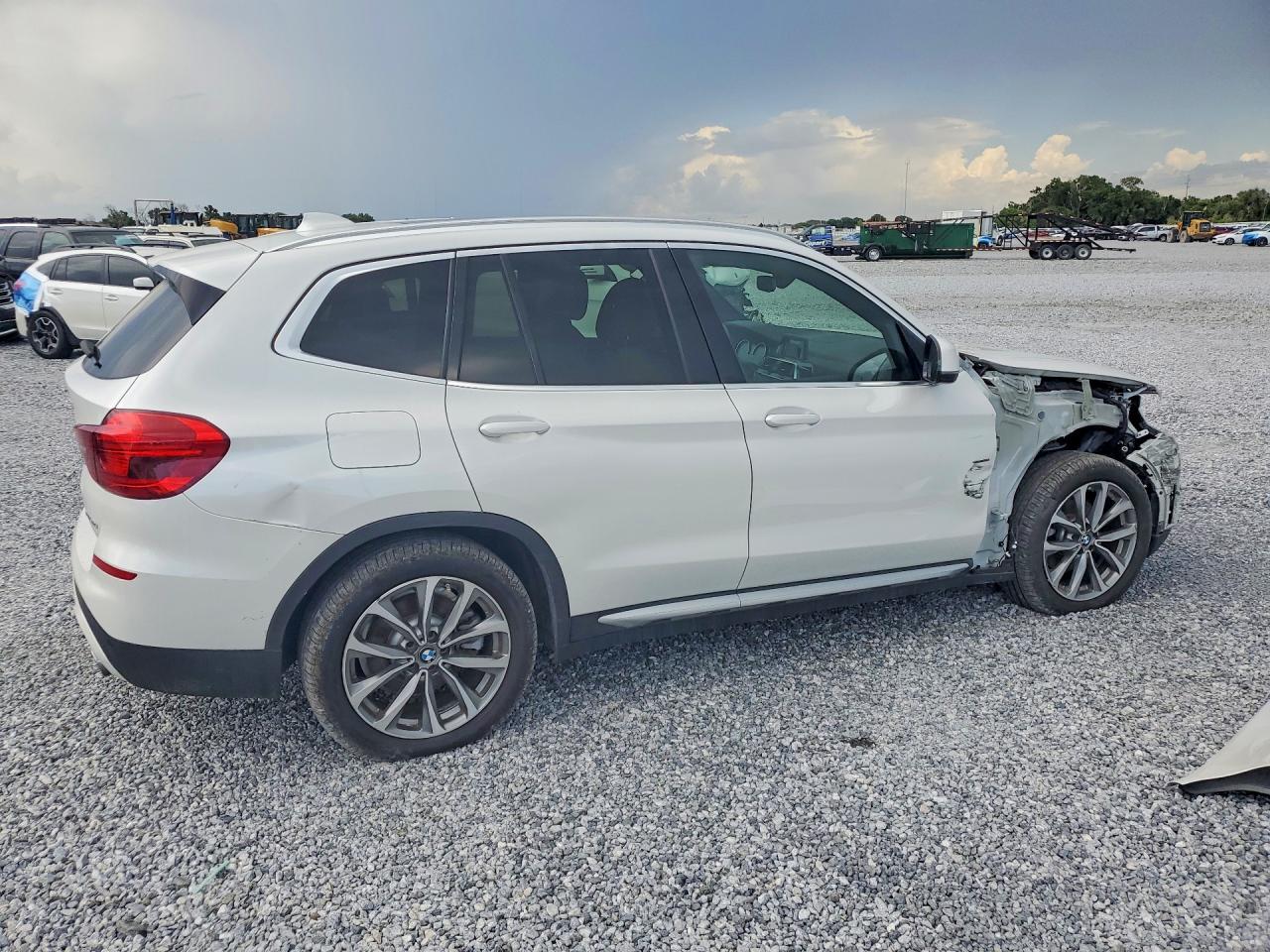 2019 BMW X3 XDRIVE30I — снимка 3