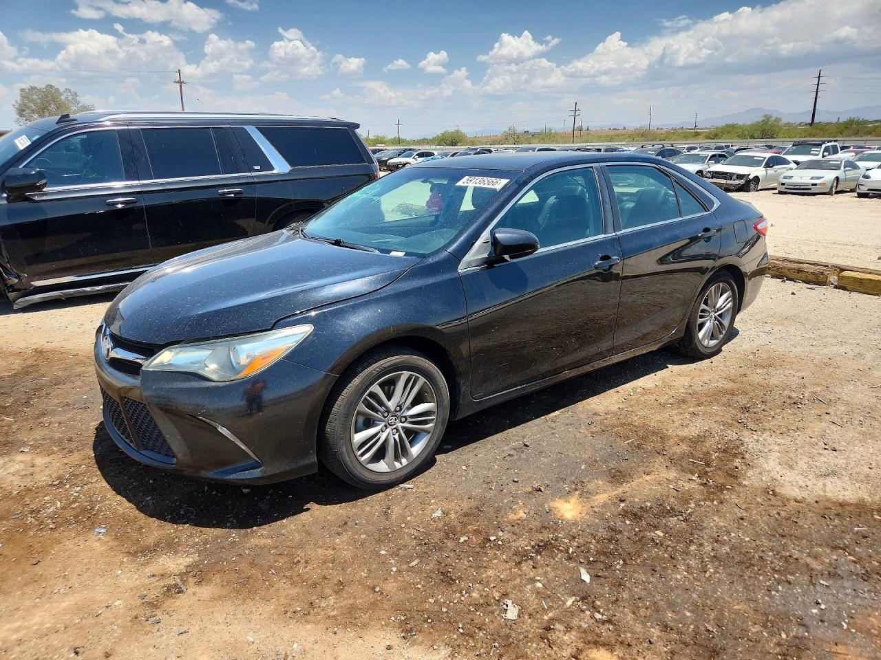 2016 TOYOTA CAMRY SE