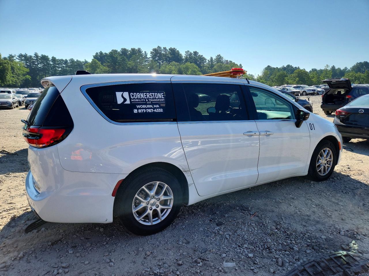 2024 CHRYSLER PACIFICA TOURING L — снимка 3