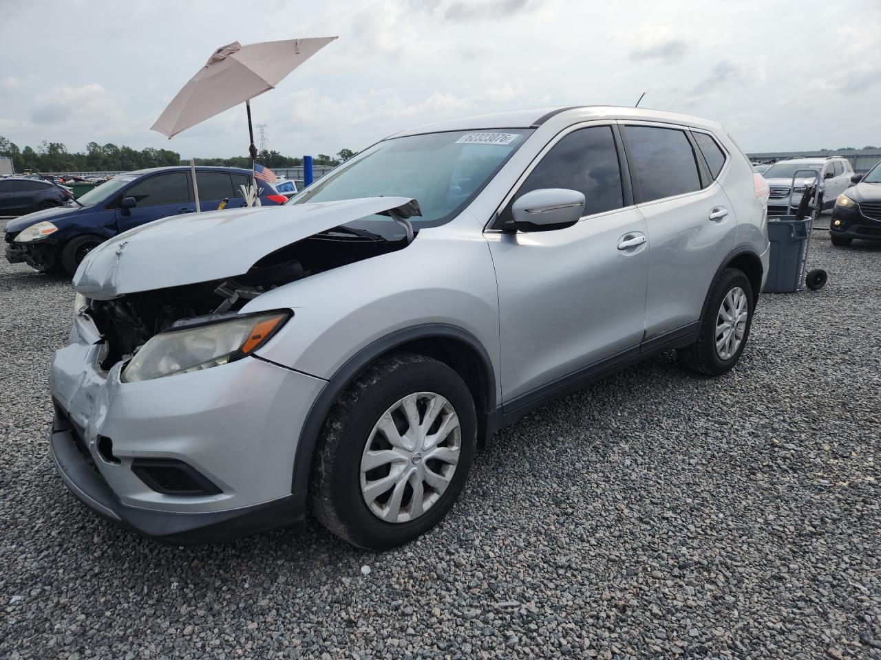 2015 NISSAN ROGUE S