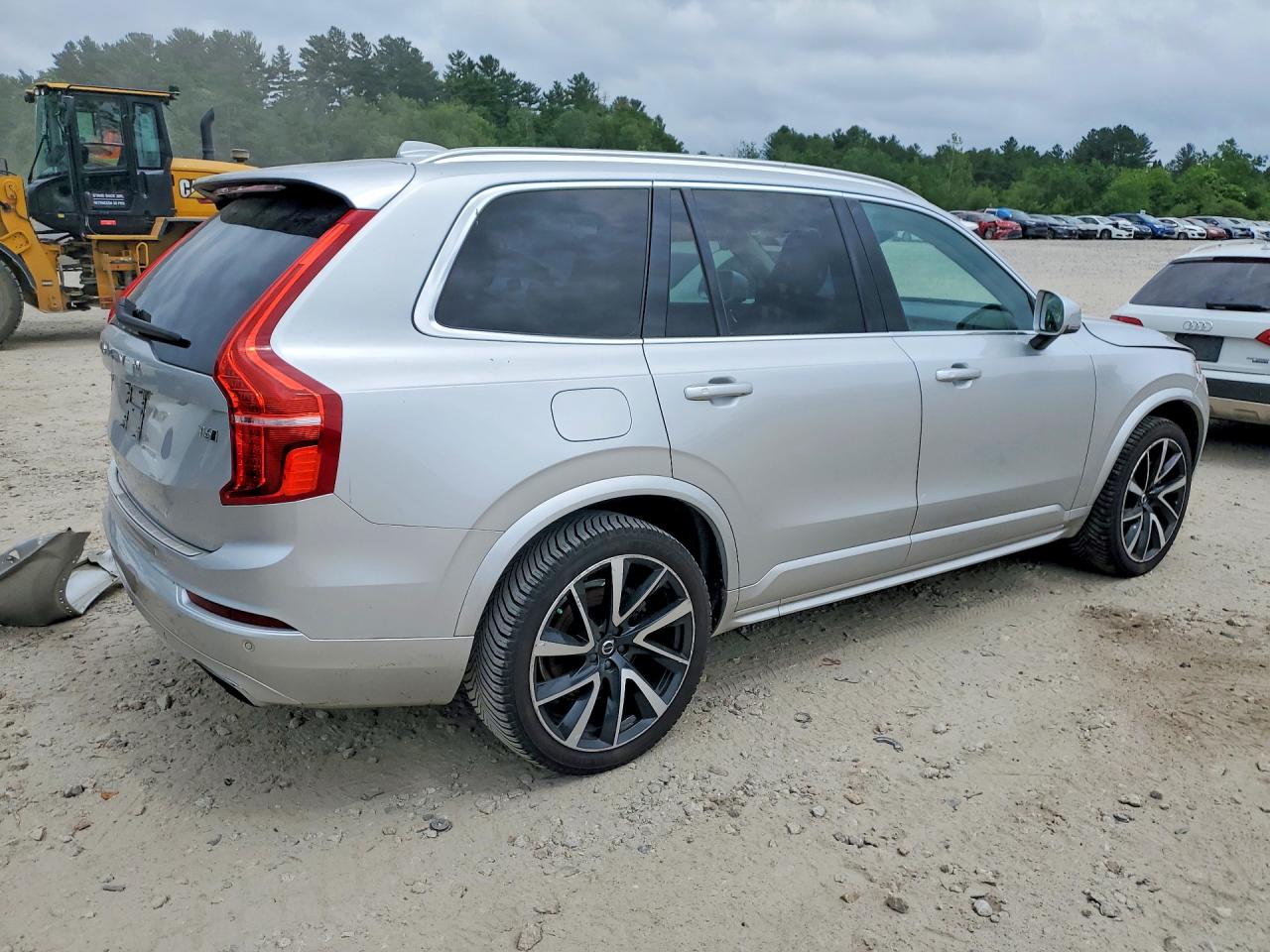 2020 VOLVO XC90 T6 MOMENTUM — снимка 3