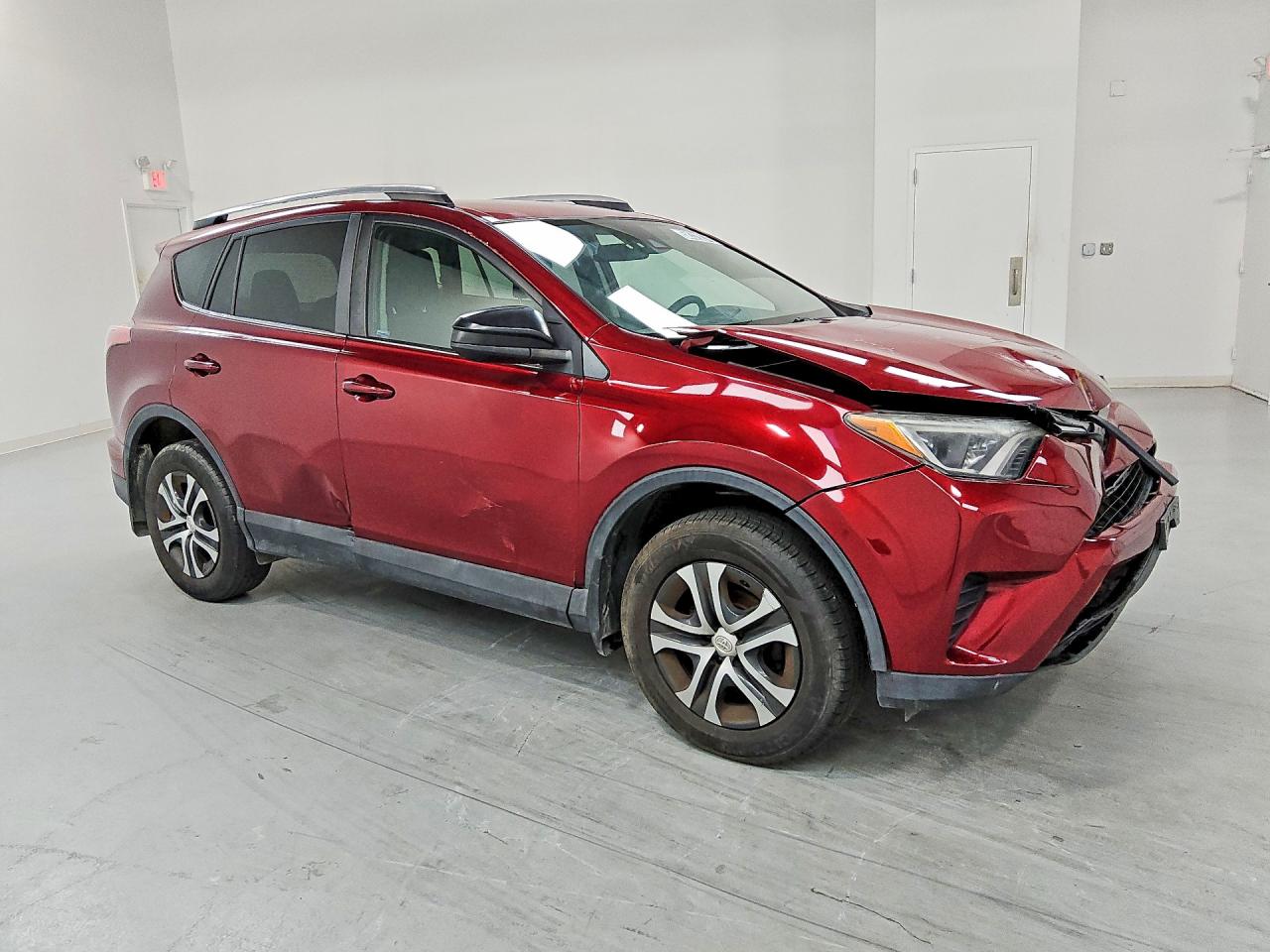 2018 TOYOTA RAV4 LE — снимка 4