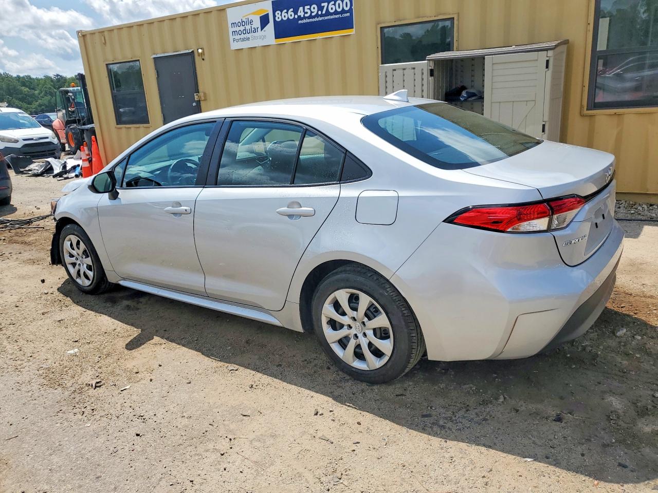 2026 TOYOTA COROLLA LE — снимка 2