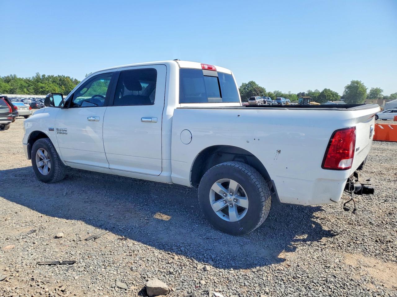 2018 RAM 1500 SLT — снимка 2