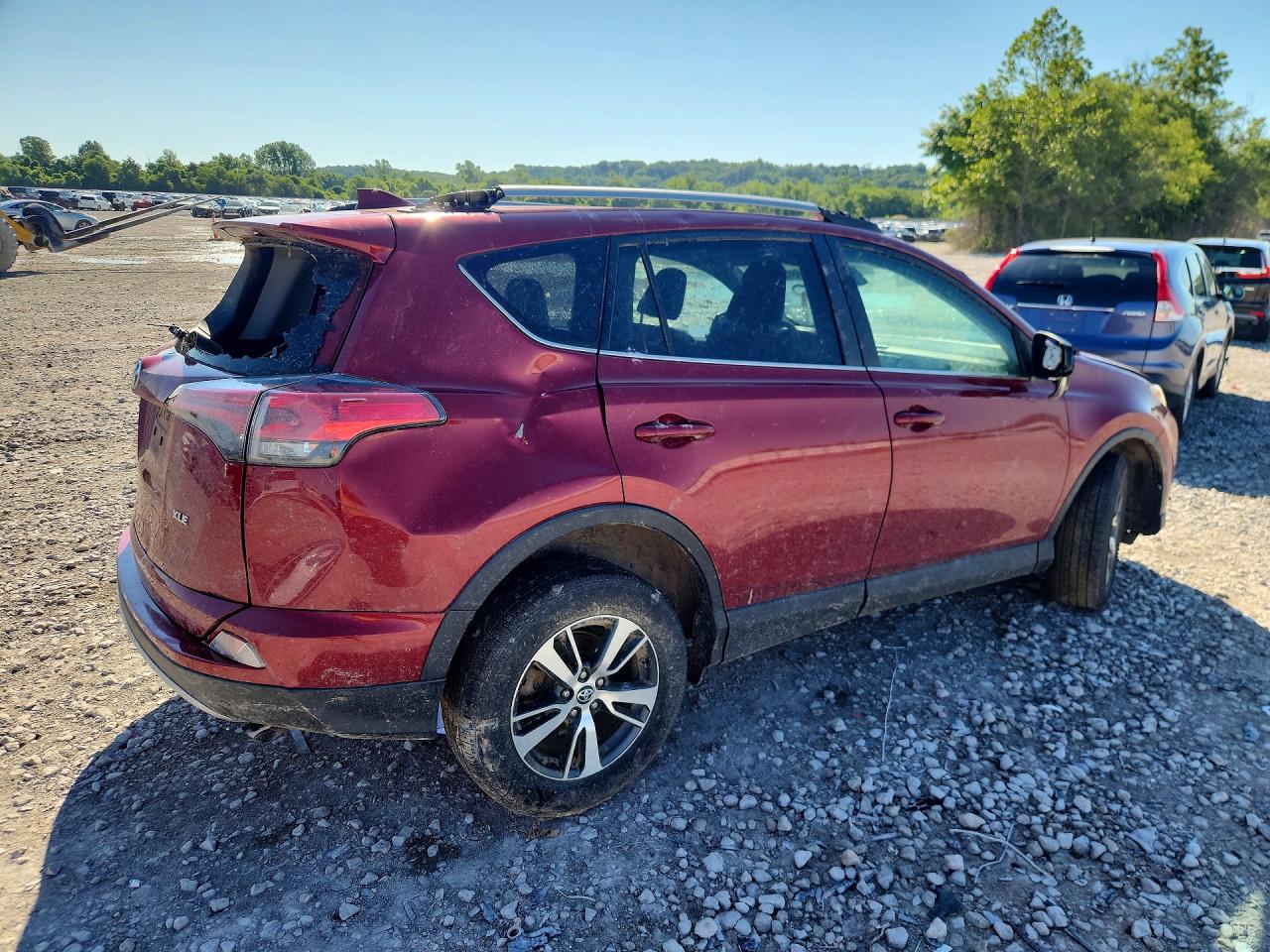 2018 TOYOTA RAV4 XLE — снимка 3