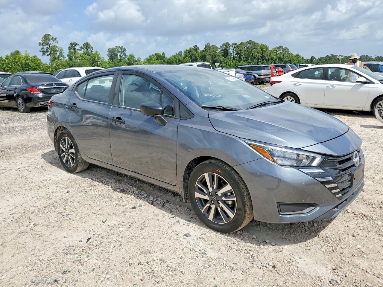 2025 NISSAN VERSA S — снимка 4