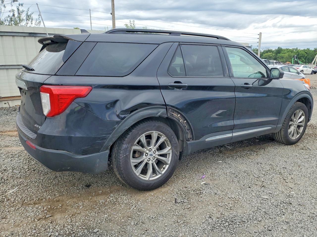 2022 FORD EXPLORER XLT — снимка 3