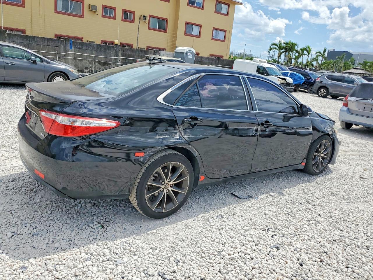 2015 TOYOTA CAMRY XSE — снимка 3