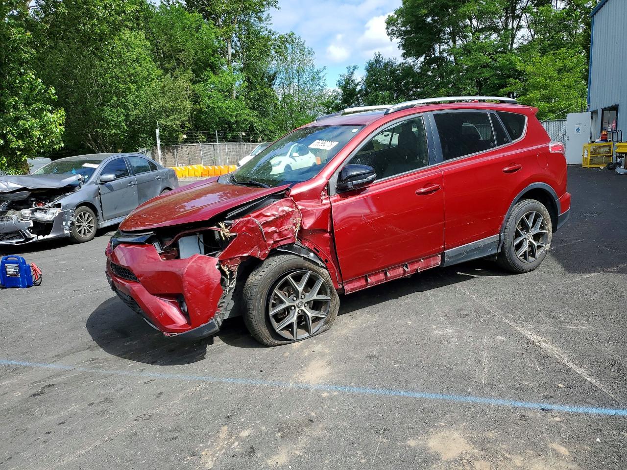 2018 TOYOTA RAV4 SE