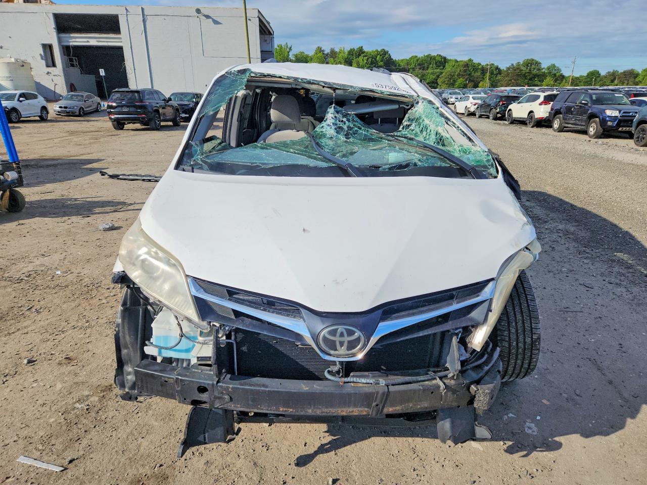 2018 TOYOTA SIENNA LE — снимка 5