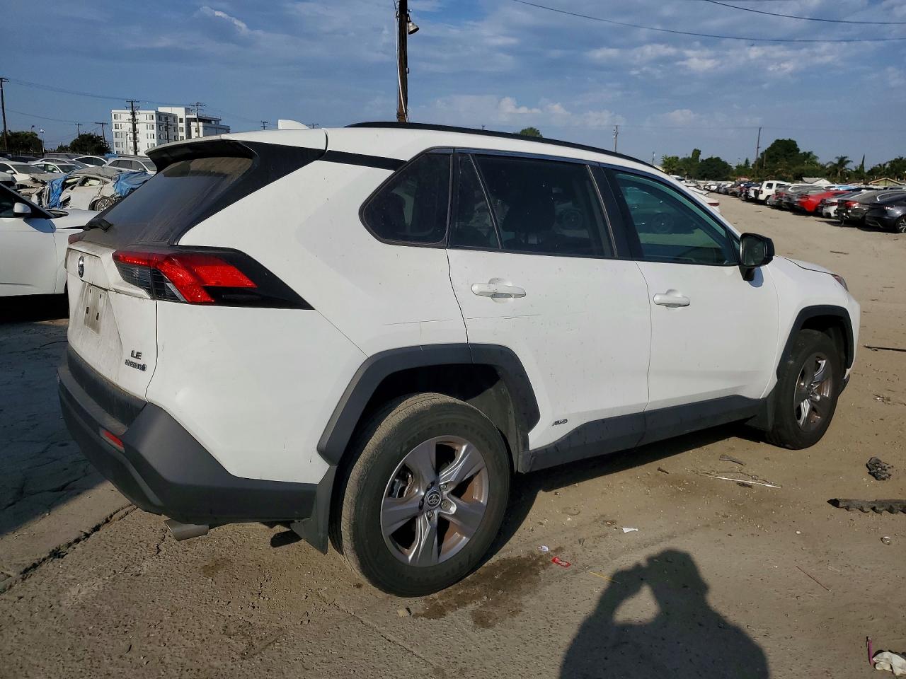 2024 TOYOTA RAV4 LE — снимка 3