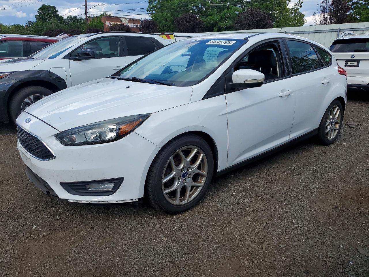 2015 FORD FOCUS SE