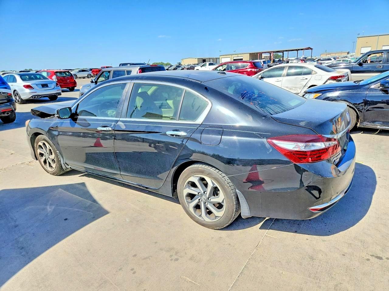 2017 HONDA ACCORD EX — снимка 2