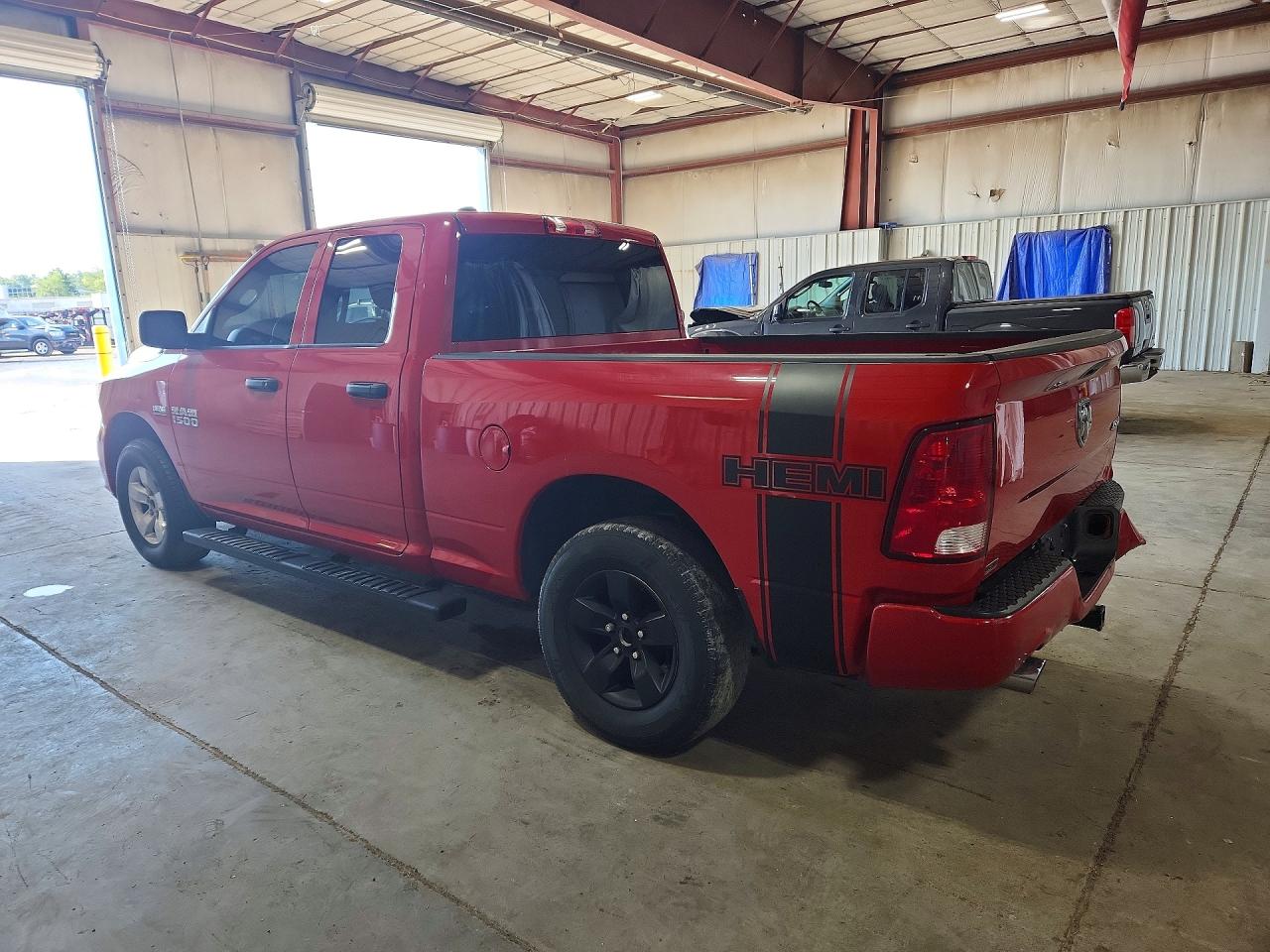 2017 RAM 1500 ST — снимка 2