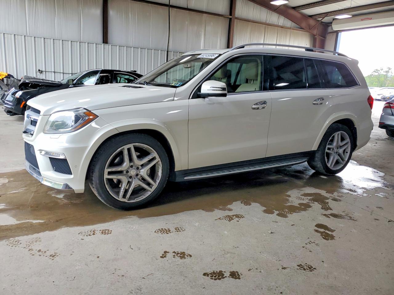 2013 MERCEDES-BENZ GL 550 4MATIC