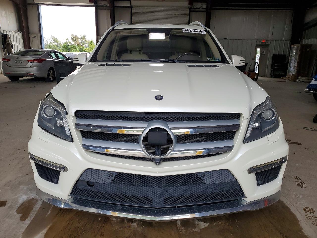 2013 MERCEDES-BENZ GL 550 4MATIC — снимка 5