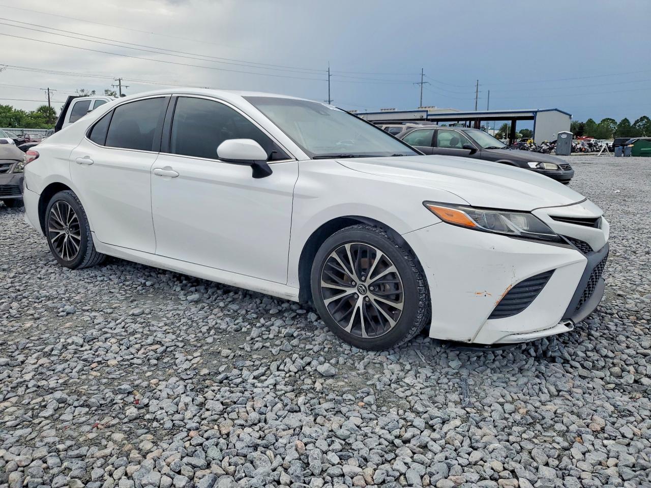 2019 TOYOTA CAMRY SE — снимка 4
