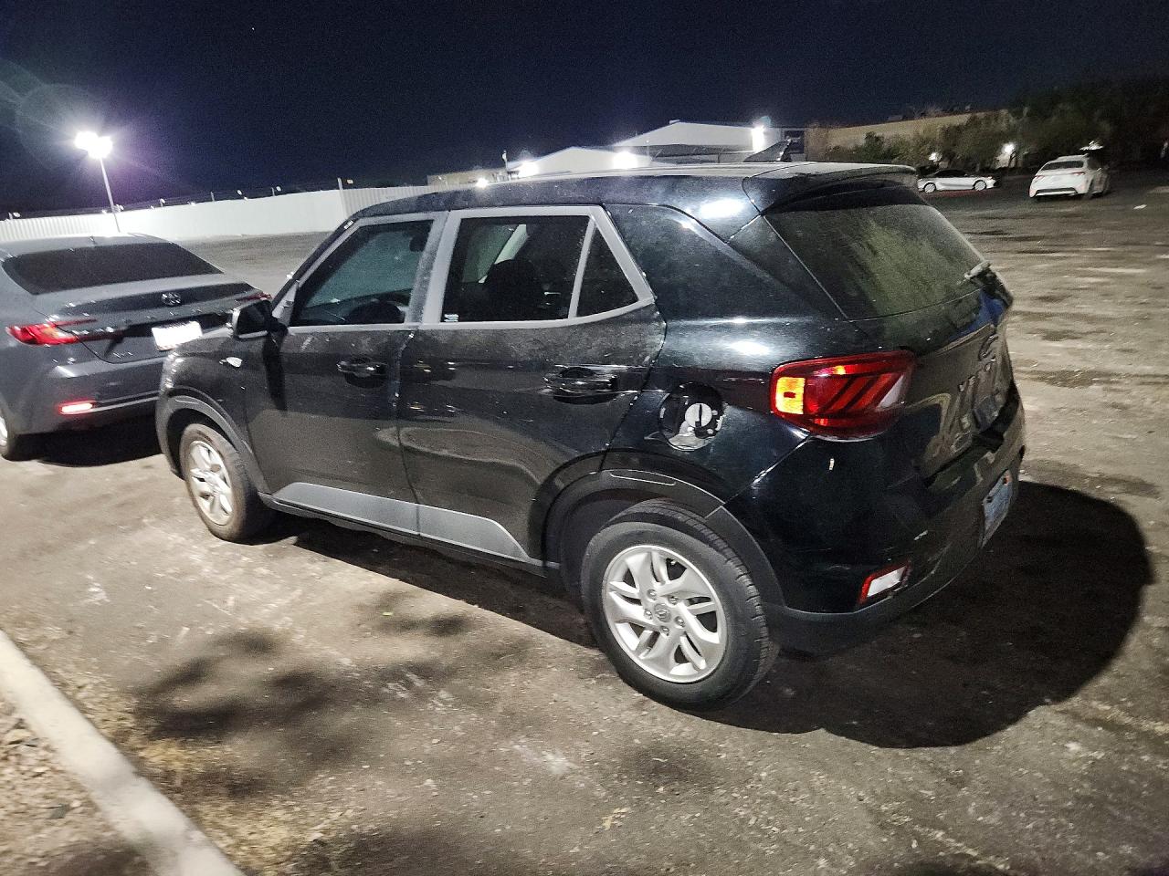 2021 HYUNDAI VENUE SE — снимка 2