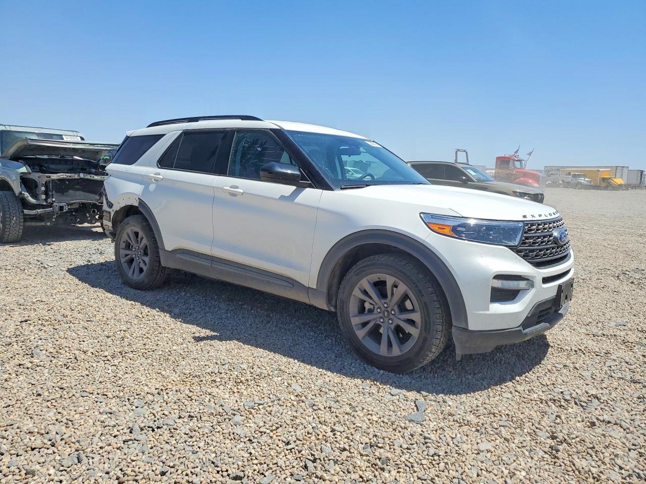 2023 FORD EXPLORER XLT — снимка 4