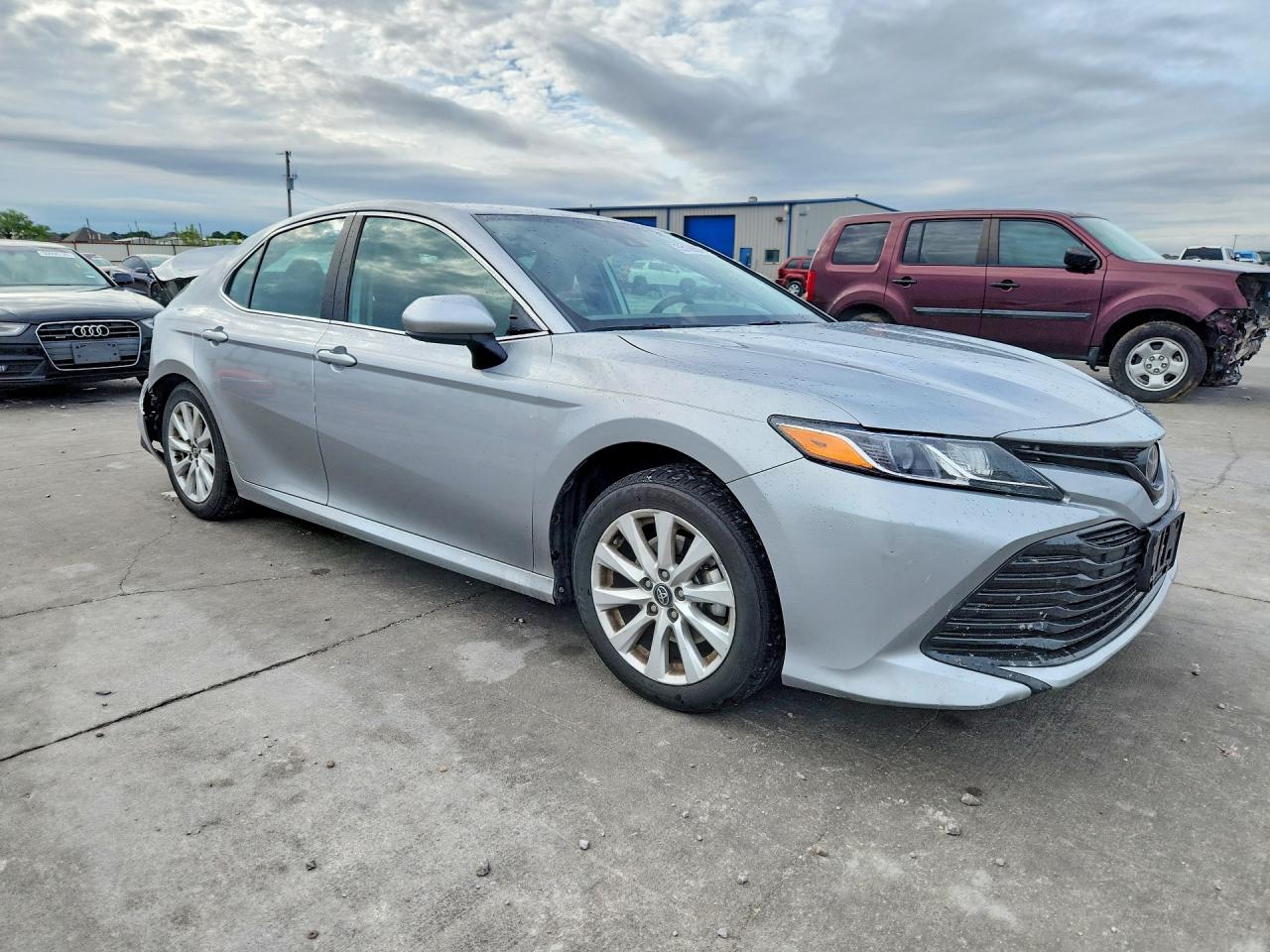 2020 TOYOTA CAMRY LE — снимка 4