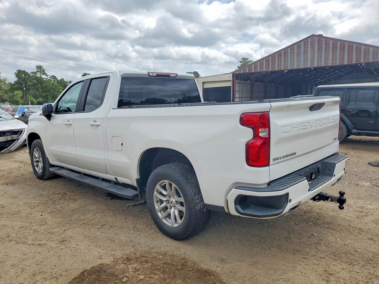 2020 CHEVROLET SILVERADO K1500 RST — снимка 2