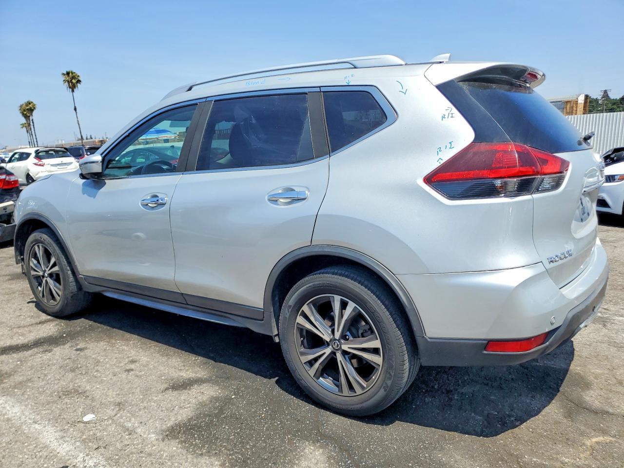 2019 NISSAN ROGUE SV — снимка 2