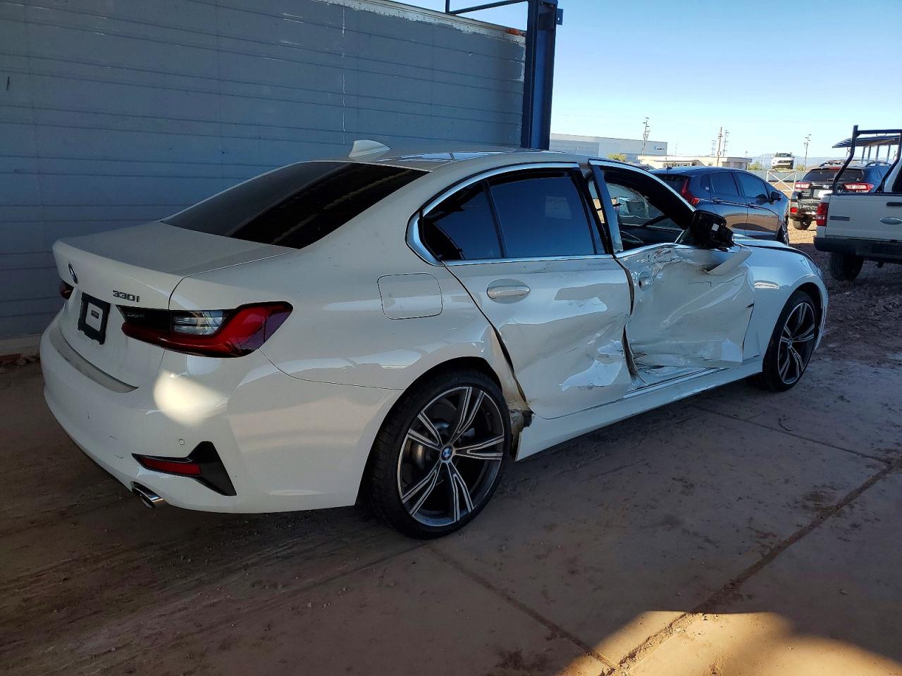 2021 BMW 330I — снимка 3