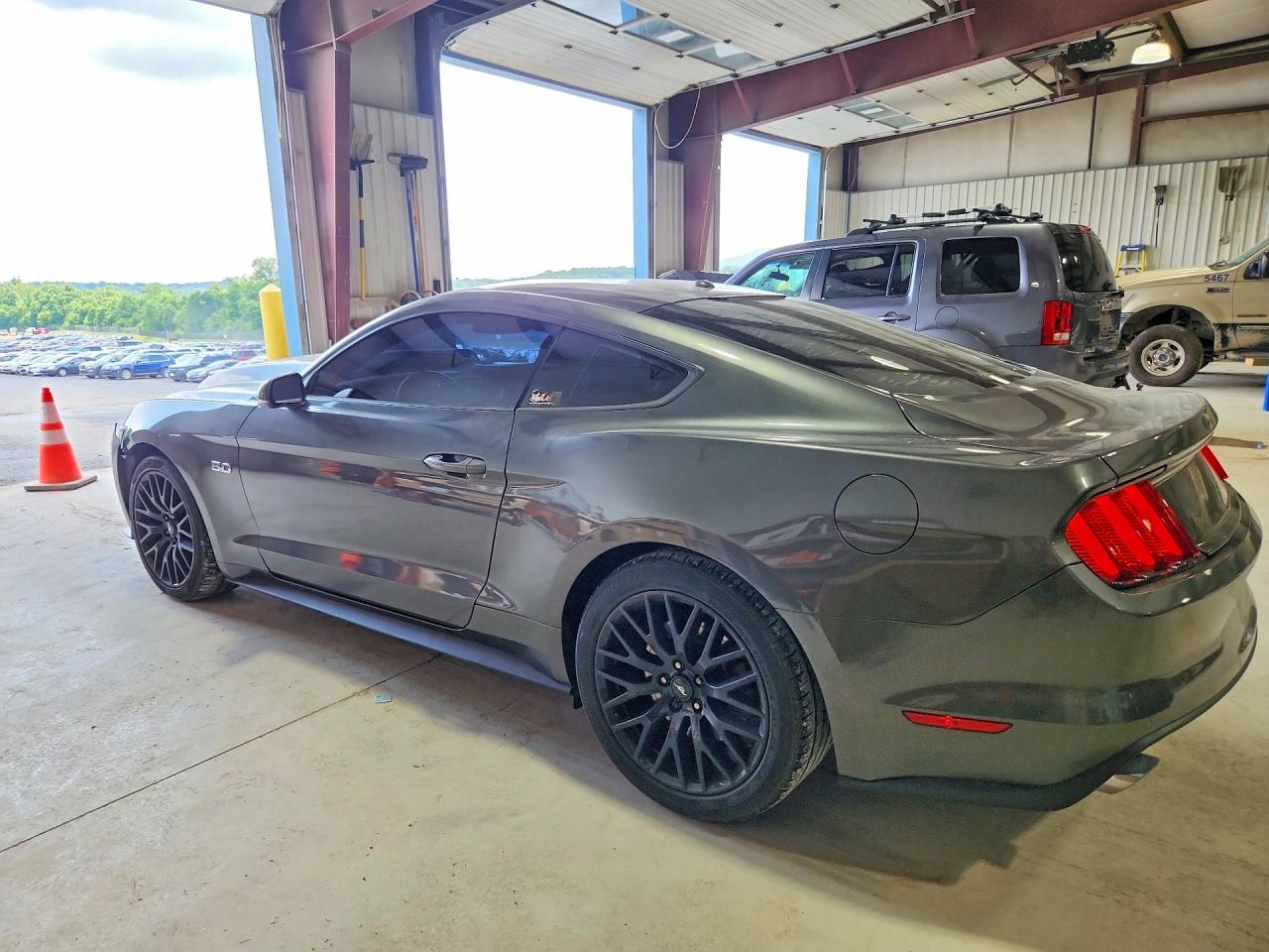 2017 FORD MUSTANG GT — снимка 2