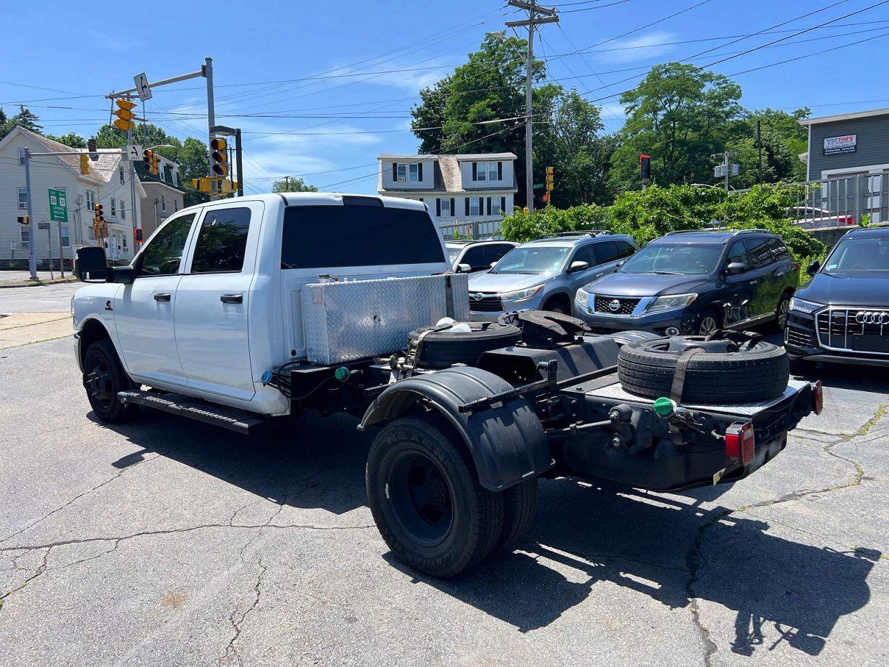 2023 RAM 3500 — снимка 2